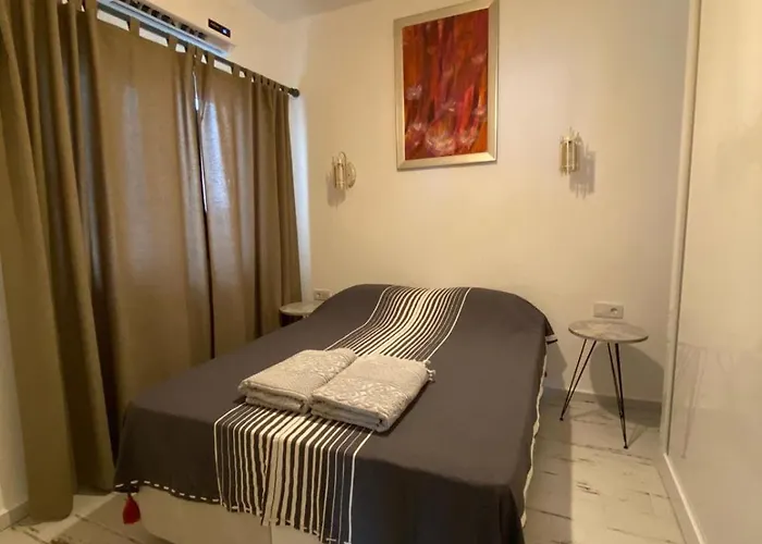 Merkezde Denize 50 Adim A Appartamento Bodrum