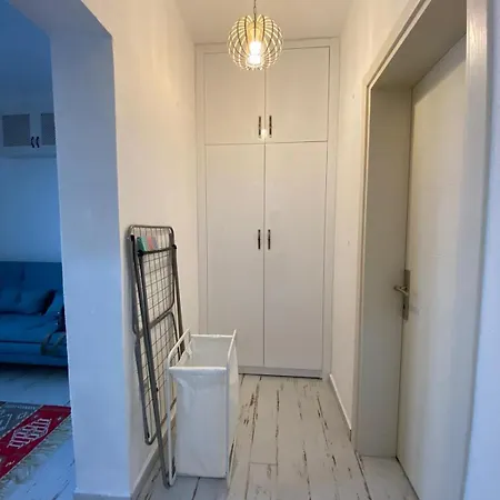 Merkezde Denize 50 Adim A Бодрум
